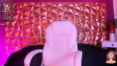 Kendall online show from February 13, 7:42 pm