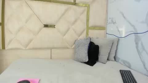 kendall69__ online show from October 10, 3:51 pm