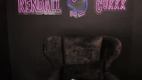 Snapshot of kendall_coxxx chatting on January 26, 4:41 pm online show from January 26, 4:41 pm