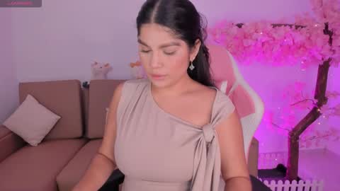   online show from February 24, 8:23 pm