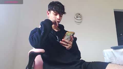 kendall ross online show from October 16, 4:28 pm