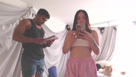 kendall online show from October 6, 7:10 pm