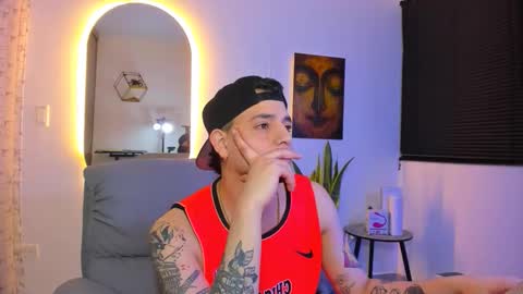 kendel_dimitri online show from February 25, 4:27 am