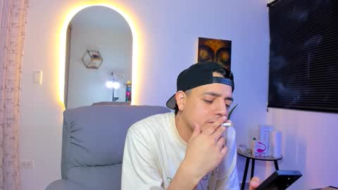 kendel_dimitri online show from January 14, 3:36 am