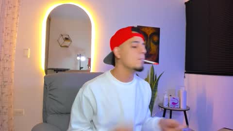 kendel_dimitri online show from February 2, 5:26 am