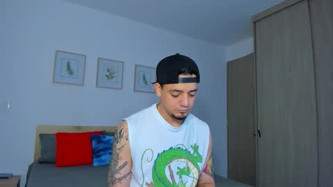 kendel_dimitri online show from December 3, 3:07 am