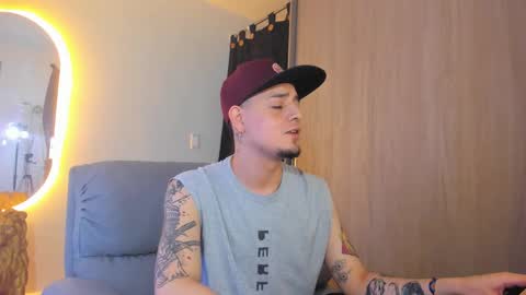 Snapshot of kendel_dimitri chatting on January 30, 4:27 am kendel_dimitri online show from January 30, 4:27 am