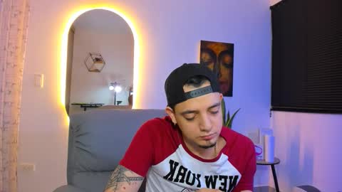 kendel_dimitri online show from February 28, 7:56 am