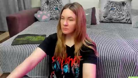 Kendra online show from March 3, 12:39 am