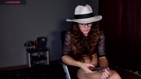 Snapshot of kendracam69 chatting on February 19, 5:05 am Kendra online show from February 19, 5:05 am
