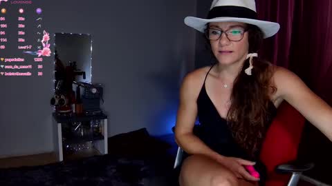 Snapshot of kendracam69 chatting on February 3, 5:07 am Kendra online show from February 3, 5:07 am