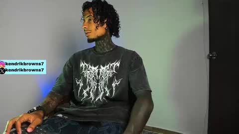 Snapshot of kendrik_brown chatting on September 11, 10:44 pm kendrick brown online show from September 11, 10:44 pm