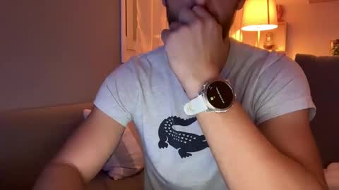 Snapshot of kendyalioui54 chatting on October 24, 5:47 pm kevin ramos online show from October 24, 5:47 pm