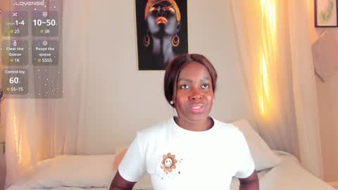 Snapshot of keniamontez chatting on December 7, 4:26 am Kenia online show from December 7, 4:26 am