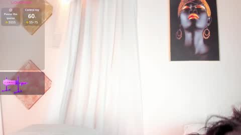 Snapshot of keniamontez chatting on February 27, 4:57 am Kenia online show from February 27, 4:57 am