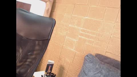 kenn_boy_ online show from January 28, 8:36 pm