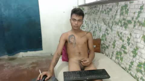 kenneth_jeey online show from March 13, 6:44 pm