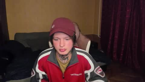 Snapshot of kenny_love69 chatting on September 9, 1:27 am Kenny online show from September 9, 1:27 am