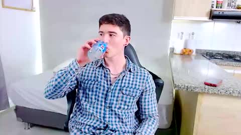 Santiago online show from February 1, 5:48 am