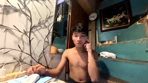 kerbee88 online show from December 5, 8:24 am