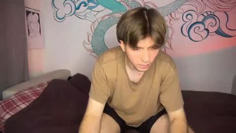 Snapshot of kero180 chatting on February 20, 6:46 pm Kero online show from February 20, 6:46 pm