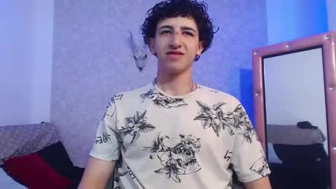 Snapshot of kervs__ chatting on February 17, 1:33 pm Kev online show from February 17, 1:33 pm