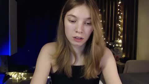 Snapshot of kesha_muah chatting on March 4, 4:52 pm kesha online show from March 4, 4:52 pm