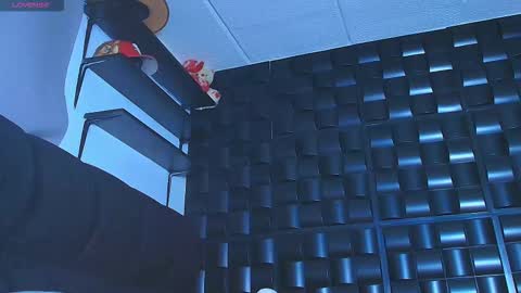 KESHA online show from January 7, 7:46 am