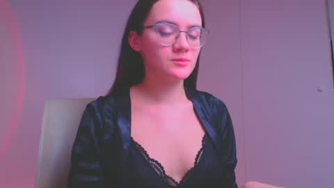 Snapshot of ketrin_pirsss chatting on January 26, 2:35 am Ketrin online show from January 26, 2:35 am