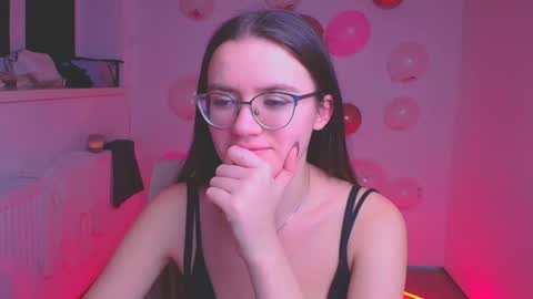 Snapshot of ketrin_pirsss chatting on February 13, 2:12 am Ketrin online show from February 13, 2:12 am