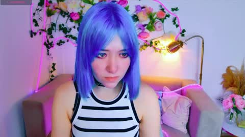 kettiejones online show from April 4, 7:37 am