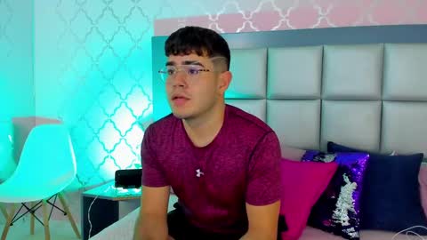 Snapshot of kevin_cox chatting on March 4, 8:16 pm Kevin Cox online show from March 4, 8:16 pm