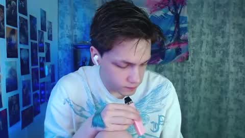 Kevin online show from May 17, 4:22 am