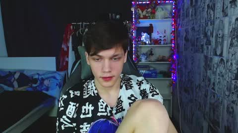 Snapshot of kevin_joestar chatting on December 16, 7:58 am Kevin online show from December 16, 7:58 am