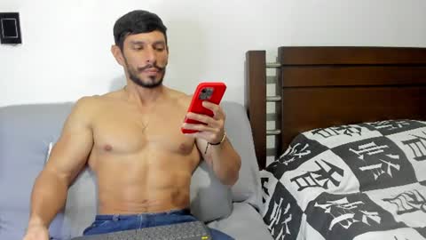 kevin_malone22 online show from June 19, 9:54 pm