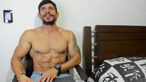 kevin_malone22 online show from February 16, 11:25 pm