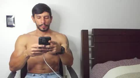 kevin_malone22 online show from November 9, 10:12 pm