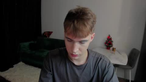 Snapshot of kevin_martin8 chatting on December 19, 9:27 pm Kevin Martin online show from December 19, 9:27 pm