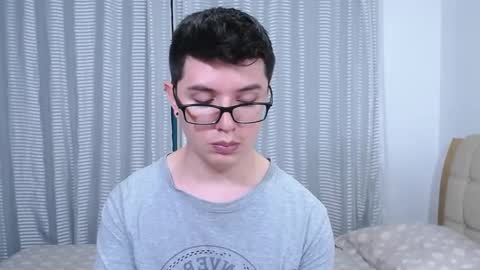 Kevin online show from December 5, 12:54 am