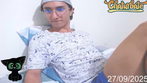 kevin 31lopez independent model online show from September 28, 6:33 am