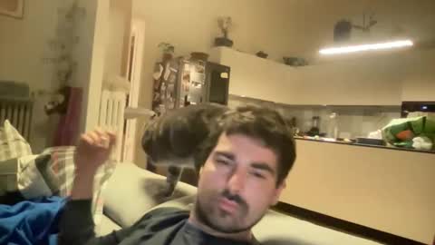 kevinpillobello online show from February 14, 5:04 pm