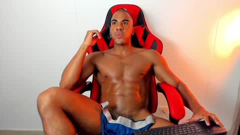 Snapshot of kevinxblack chatting on December 7, 1:52 am sebastian online show from December 7, 1:52 am