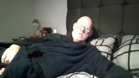 kevlooking4sez online show from March 12, 9:56 pm