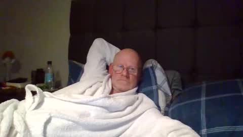 kevlooking4sez online show from April 4, 11:12 pm