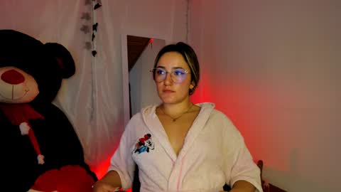 Snapshot of keyth_clement chatting on February 1, 8:37 pm Keyth online show from February 1, 8:37 pm