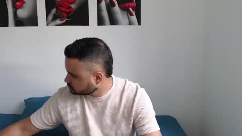Snapshot of khalidferrer chatting on March 3, 12:39 pm khalid ferrer online show from March 3, 12:39 pm