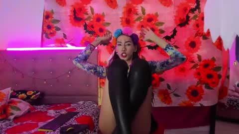 Khandyz online show from October 11, 6:44 pm