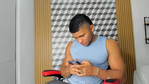 Snapshot of khen_west1 chatting on March 3, 7:17 pm khen_west1 online show from March 3, 7:17 pm