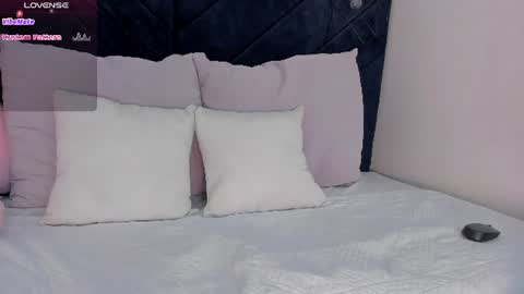 Khloe Cute online show from July 7, 5:17 pm