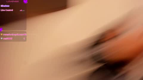 Khloe online show from February 27, 4:32 pm